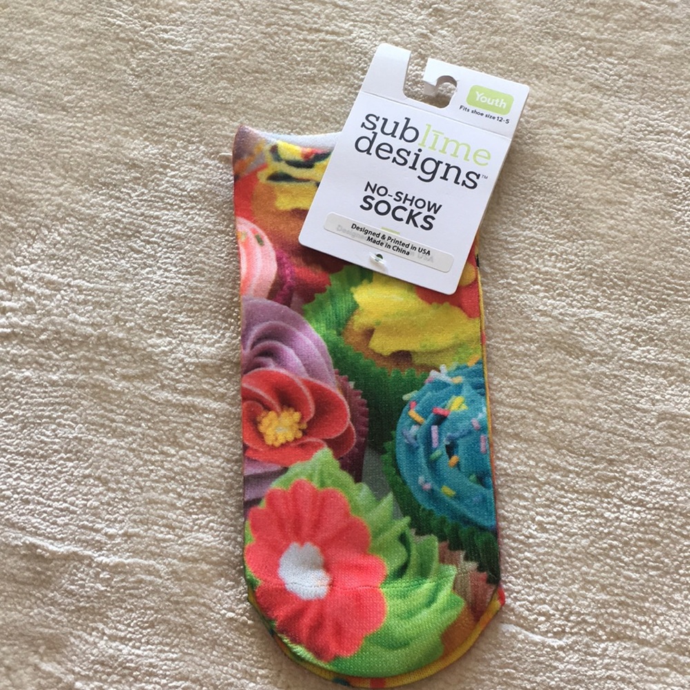 NWT 🧁 Sublime Designs Youth No Show Socks!
